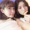 モデルの藤井サチ、三吉彩花とのツーショット写真を公開