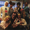 GLAYのTERU、45歳の誕生日に仲間との記念写真を公開