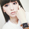 モデルの鈴木えみ、AppleWatchを付けてオシャレな自撮り写真...