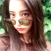 モデルの新木優子、新しいサングラス写真が可愛いと話題