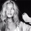 タレントのローラ、圧巻の存在感を出したモノクロ写真を公開