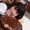 もえのあずき、メガ盛りハンバーグ丼を前に余裕の表情